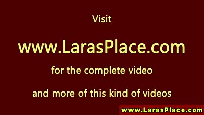 Бујна баба со опуштени цицки јава кур како каубојка