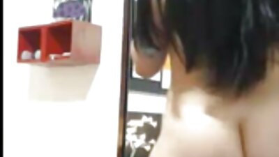 Неверојатна унгарска темнокоса викса јава на големиот донг на нејзиниот маж